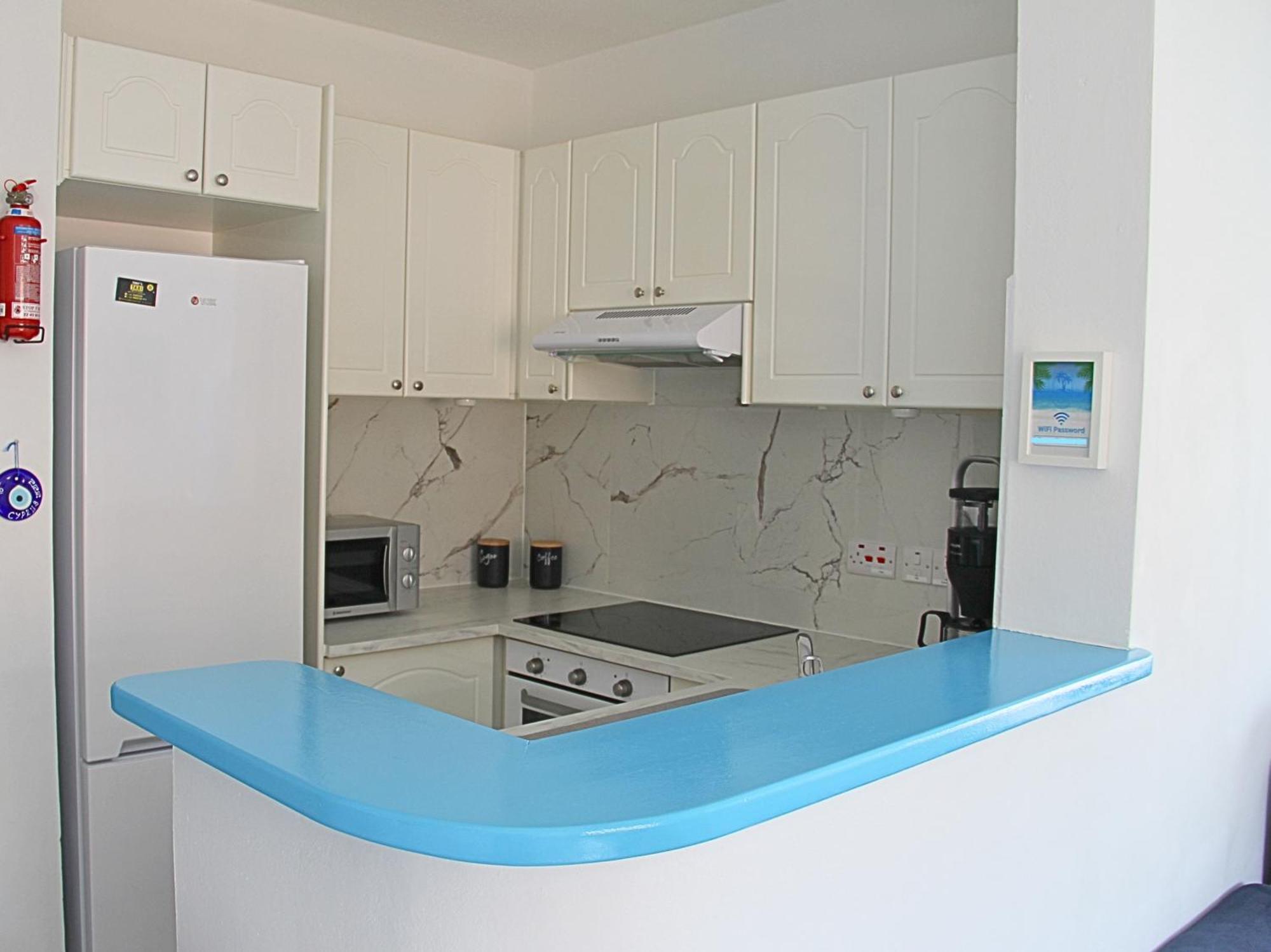 Golden Palms Paradise Garden דירה